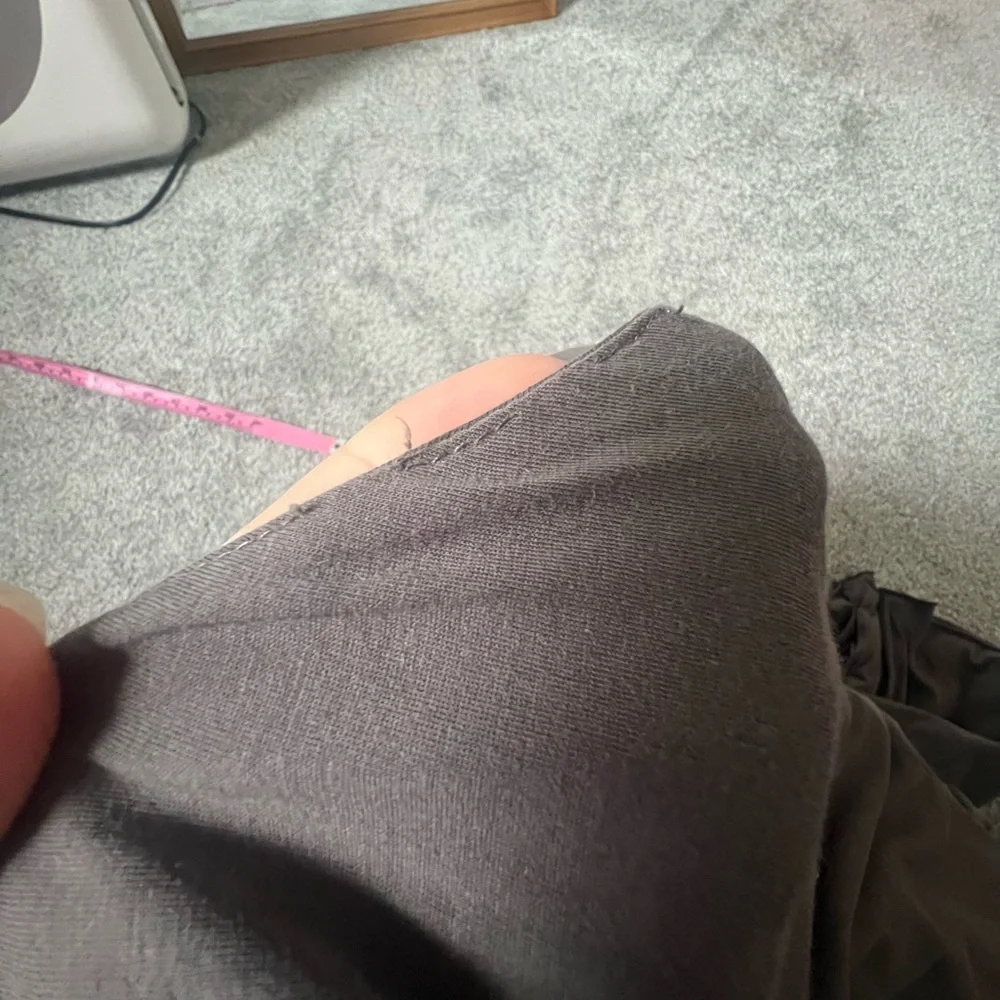 Lunya 100% Organic Pima Cotton Double V Jumpsuit Gray Medium Lightweight Capri - Picture 7 of 7